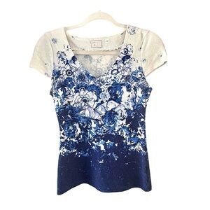 Anthropologie blue and white hourglass top by postmark XS